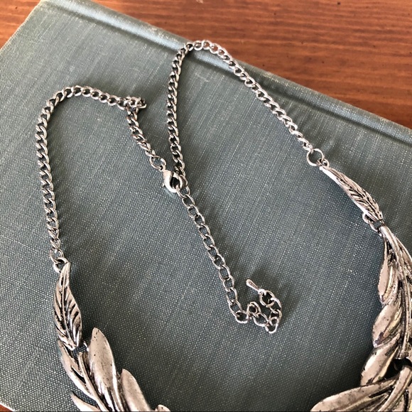 ✨2/$15-Boho Feather Necklace - Picture 4 of 8